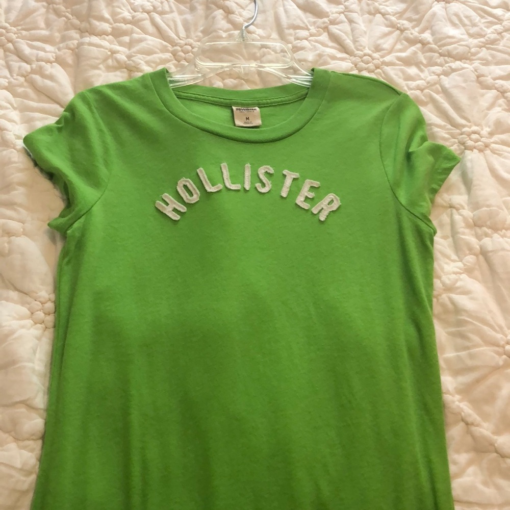 Hollister t-shirt
